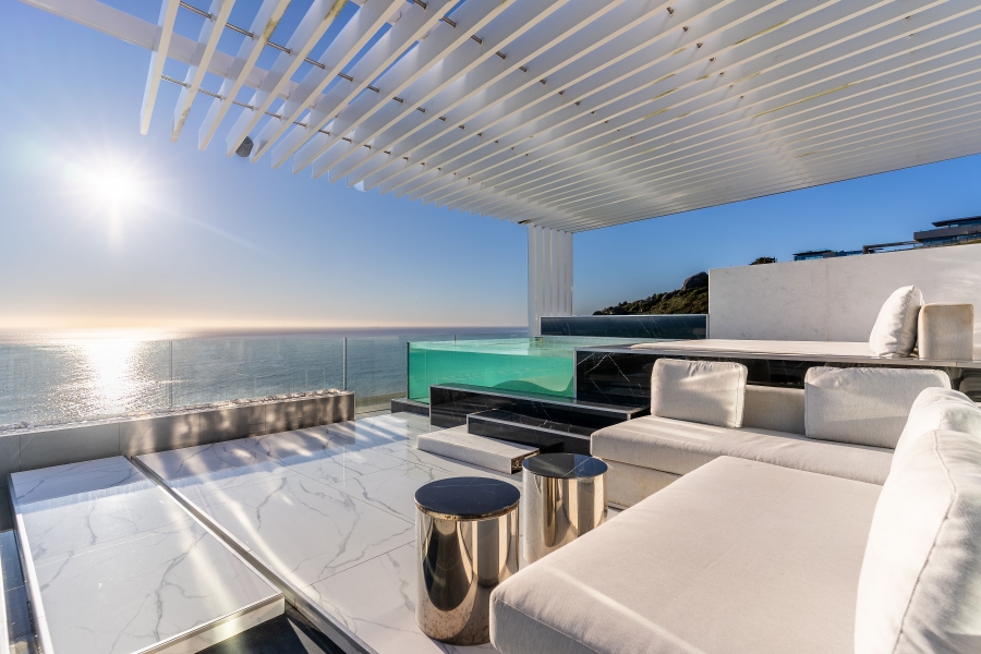 7 Bedroom Property for Sale in Clifton Western Cape